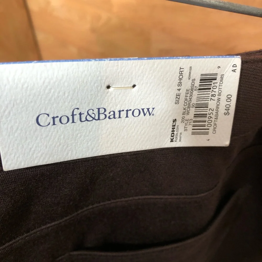 SIZE 4 SHORT STRETCH CROFT&BARROW DARK COFFEE PANTS